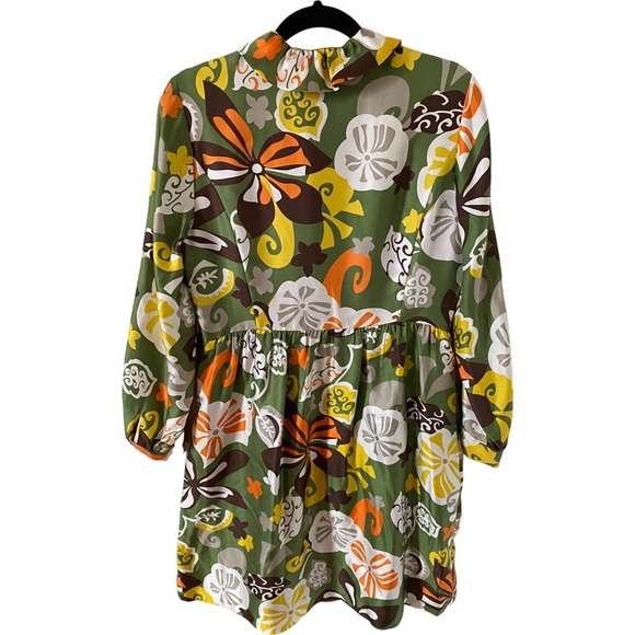 J Crew 100% silk dress. Size 12. Ruffle neck, side zip.Green floral, retro look. - Picture 7 of 16
